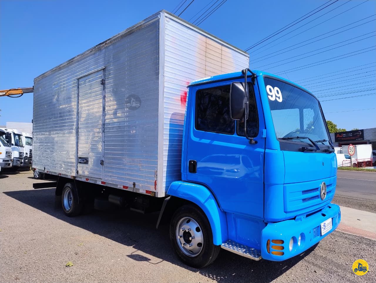 CAMINHAO MERCEDES-BENZ MB 712 Baú Furgão 3/4 4x2 SS Caminhões SAO MIGUEL DO OESTE SANTA CATARINA SC